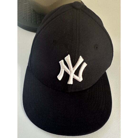 New York Yankees New Era 59Fifty Hat MLB Authentic On Field Cap Navy Size 6 1/2 - Picture 1 of 10